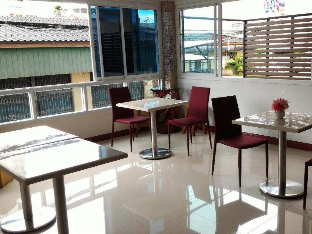 V-House Hotel Trang Zewnętrze zdjęcie