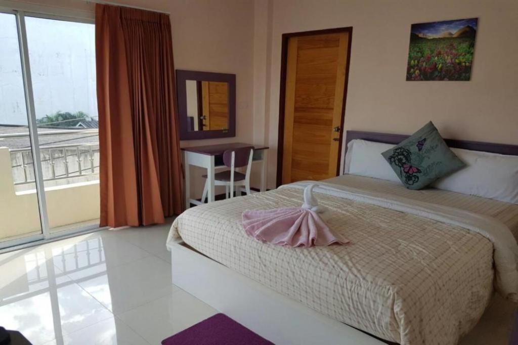V-House Hotel Trang Zewnętrze zdjęcie